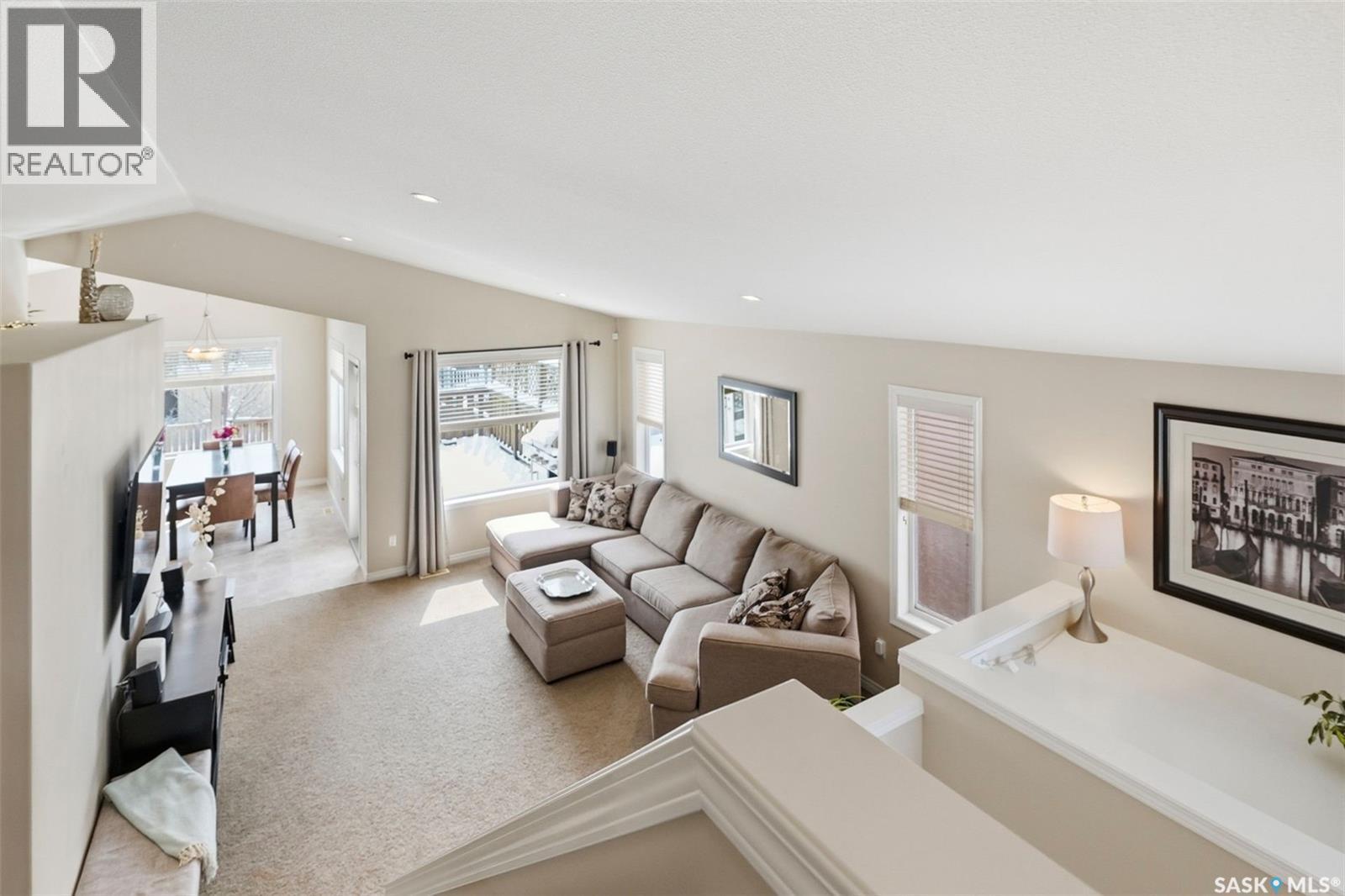 1218 Rempel Crescent, Saskatoon, SK - Indoor Photo Showing Living Room