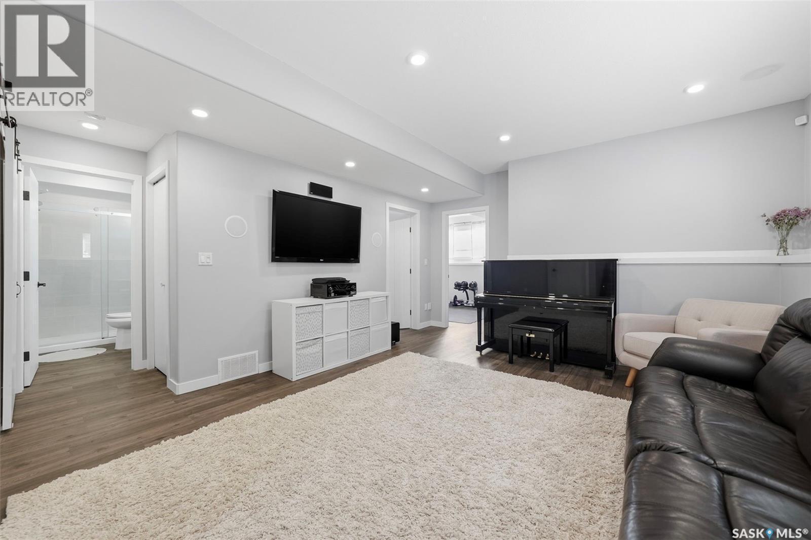 1218 Rempel Crescent, Saskatoon, SK - Indoor