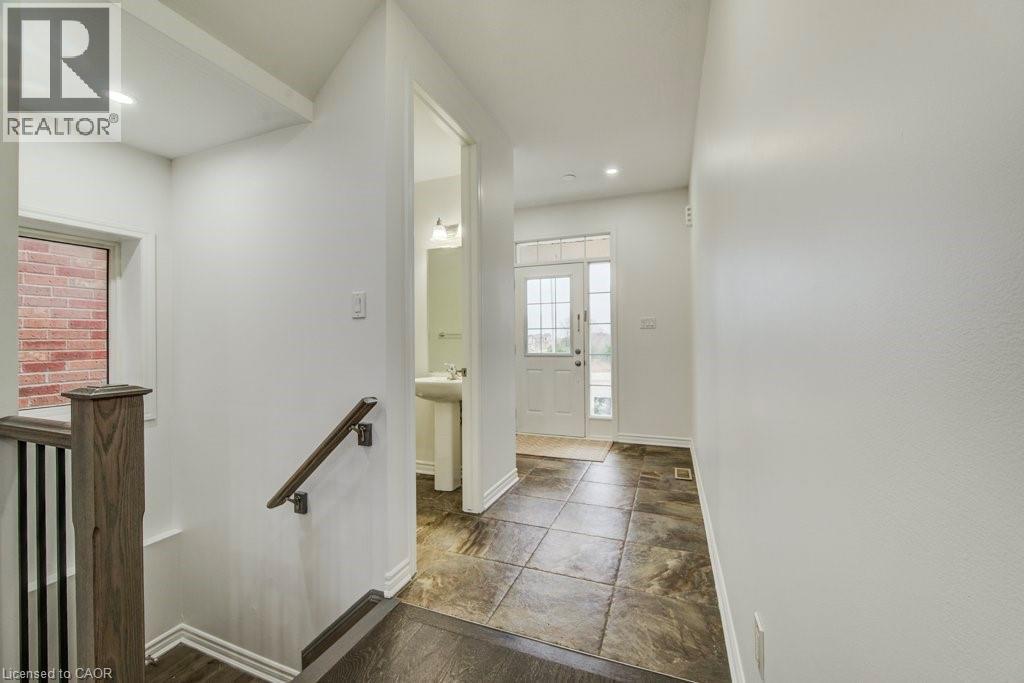 11 Compass Trail, Cambridge, ON - Indoor Photo Showing Other Room