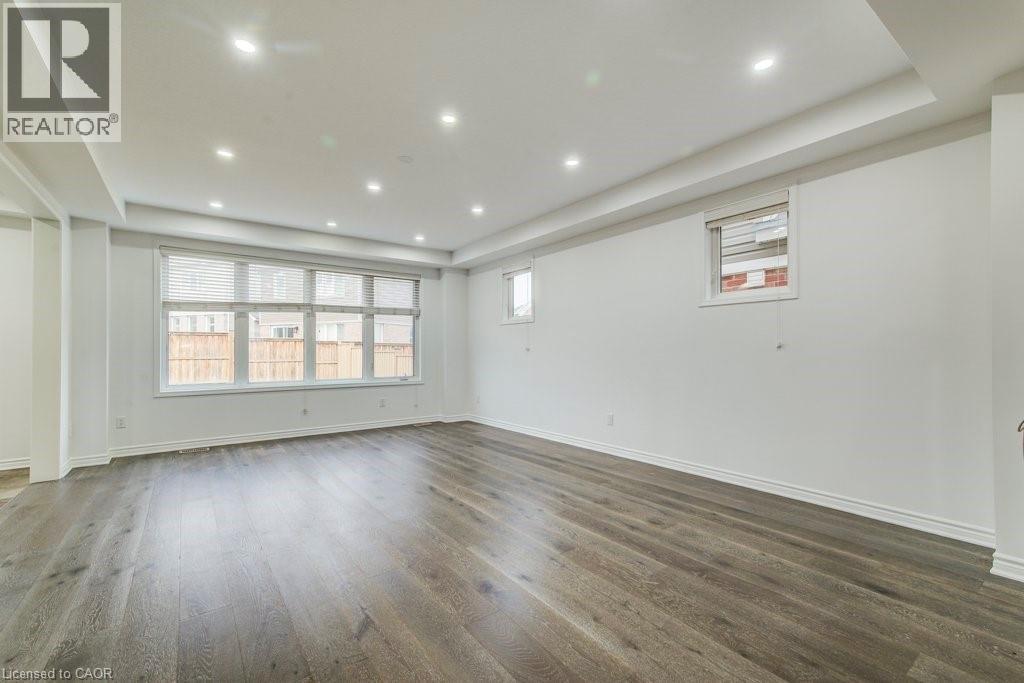 11 Compass Trail, Cambridge, ON - Indoor Photo Showing Other Room
