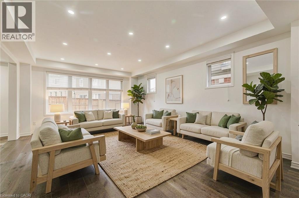 11 Compass Trail, Cambridge, ON - Indoor Photo Showing Living Room