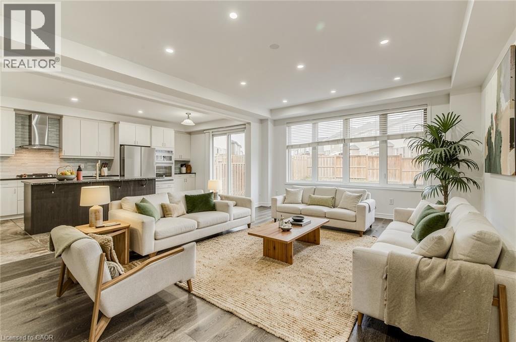 11 Compass Trail, Cambridge, ON - Indoor Photo Showing Living Room