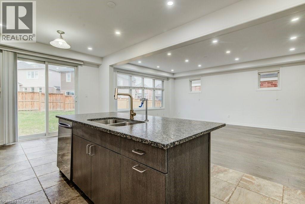 11 Compass Trail, Cambridge, ON - Indoor Photo Showing Other Room