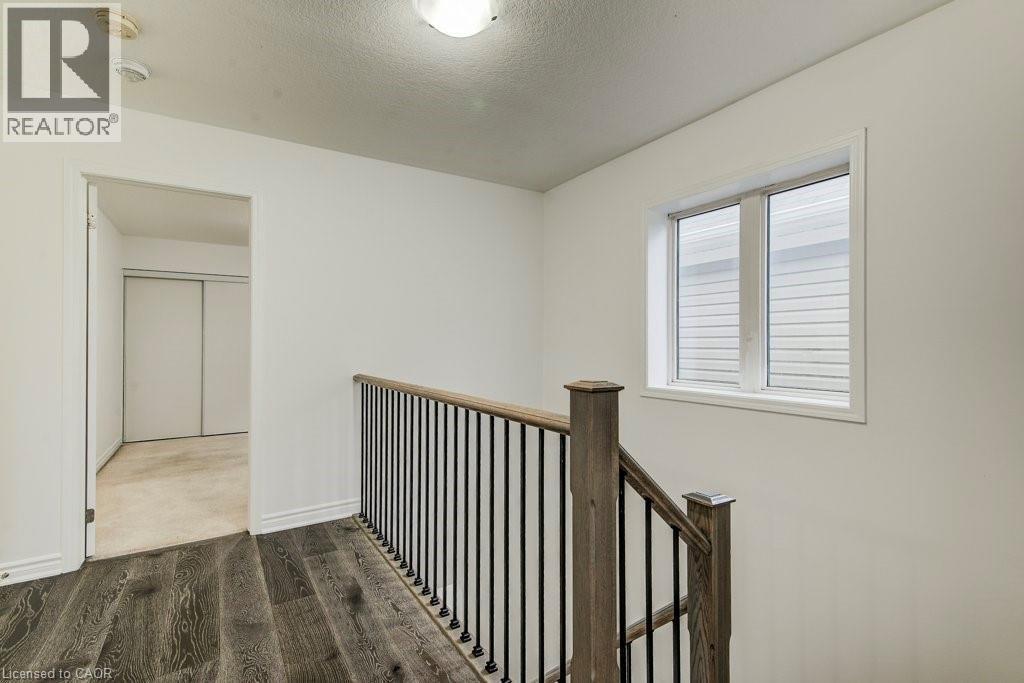 11 Compass Trail, Cambridge, ON - Indoor Photo Showing Other Room