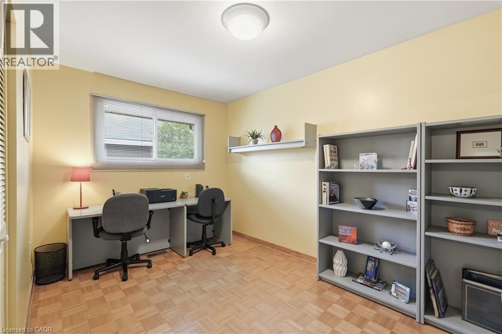 4 Tilbury Court, Hamilton, ON - Indoor Photo Showing Office