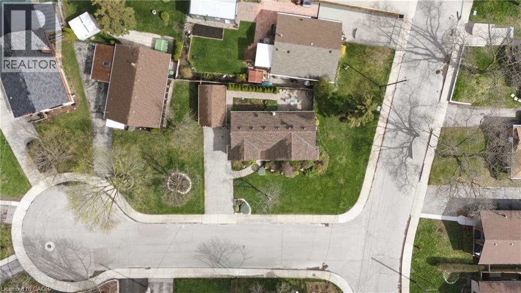 4 Tilbury Court, Hamilton, ON -
