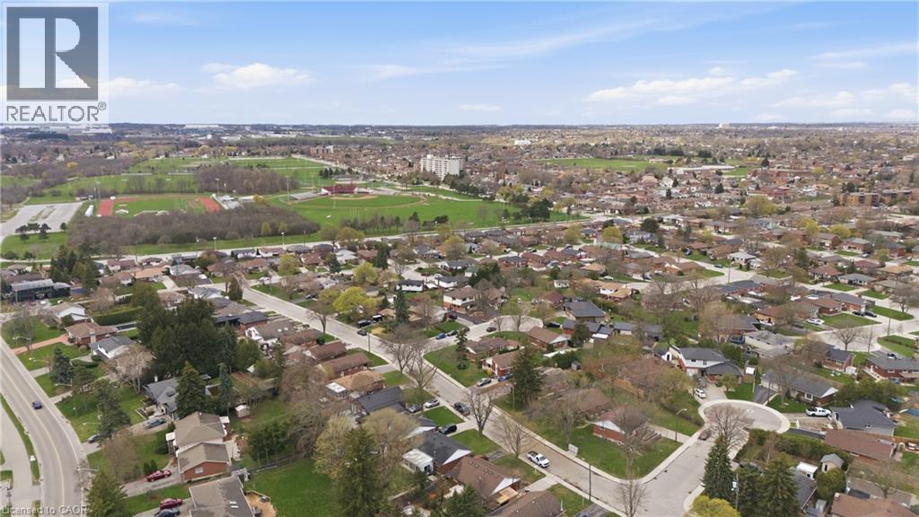 4 Tilbury Court, Hamilton, ON - Outdoor With View