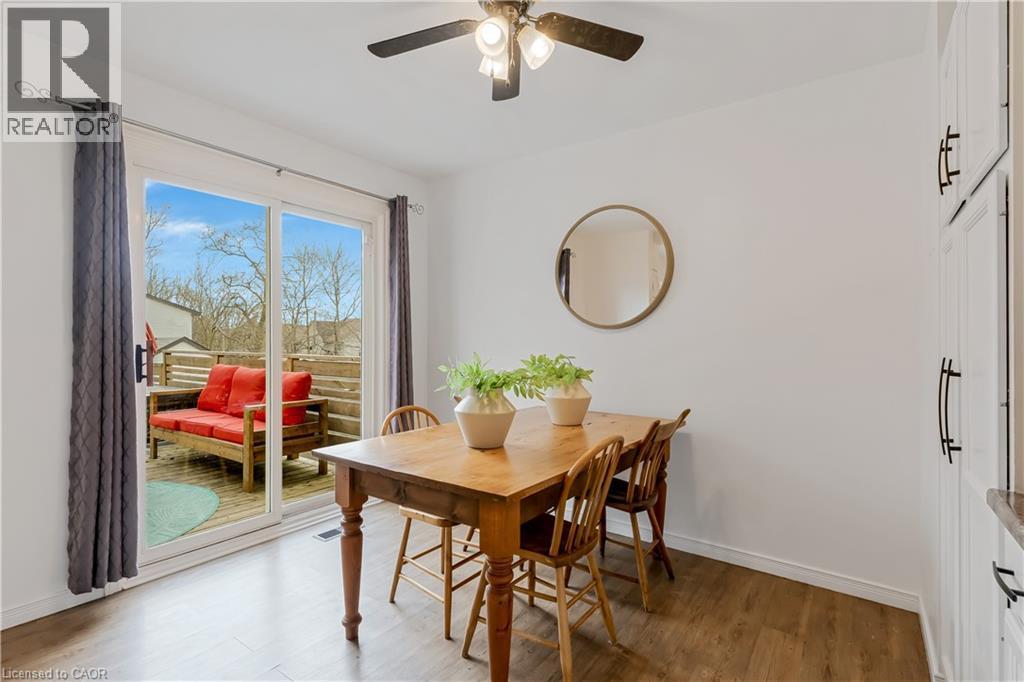 19 Birch Street, Cambridge, ON - Indoor Photo Showing Dining Room