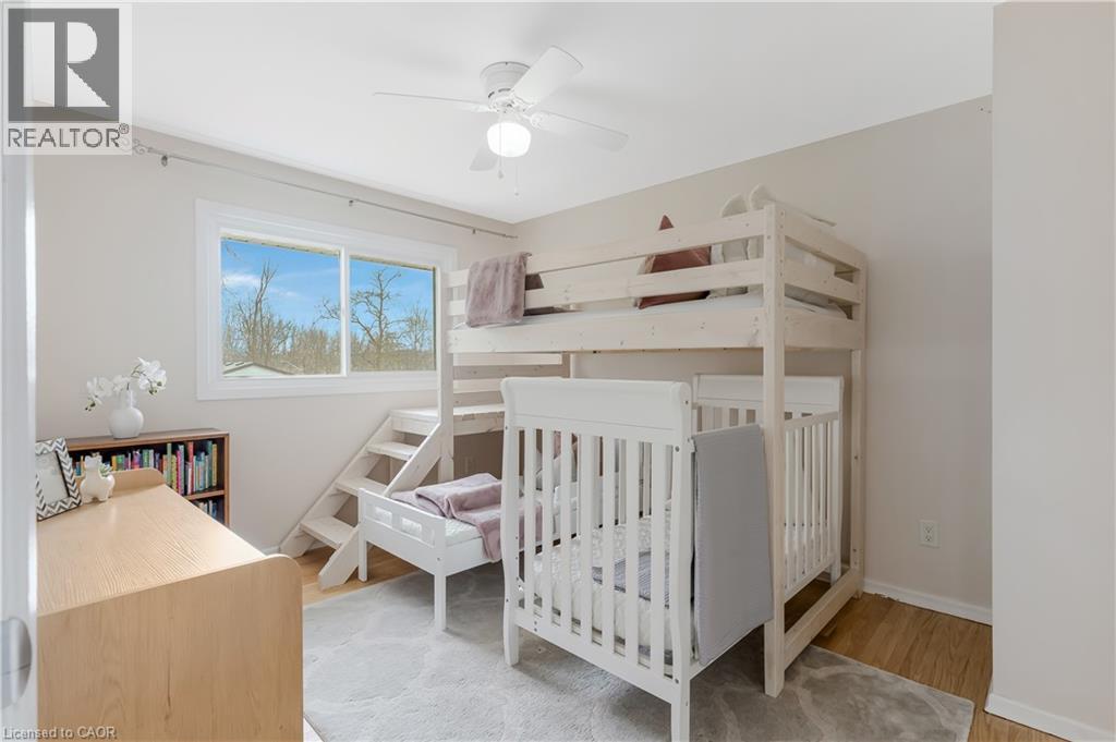 19 Birch Street, Cambridge, ON - Indoor Photo Showing Bedroom