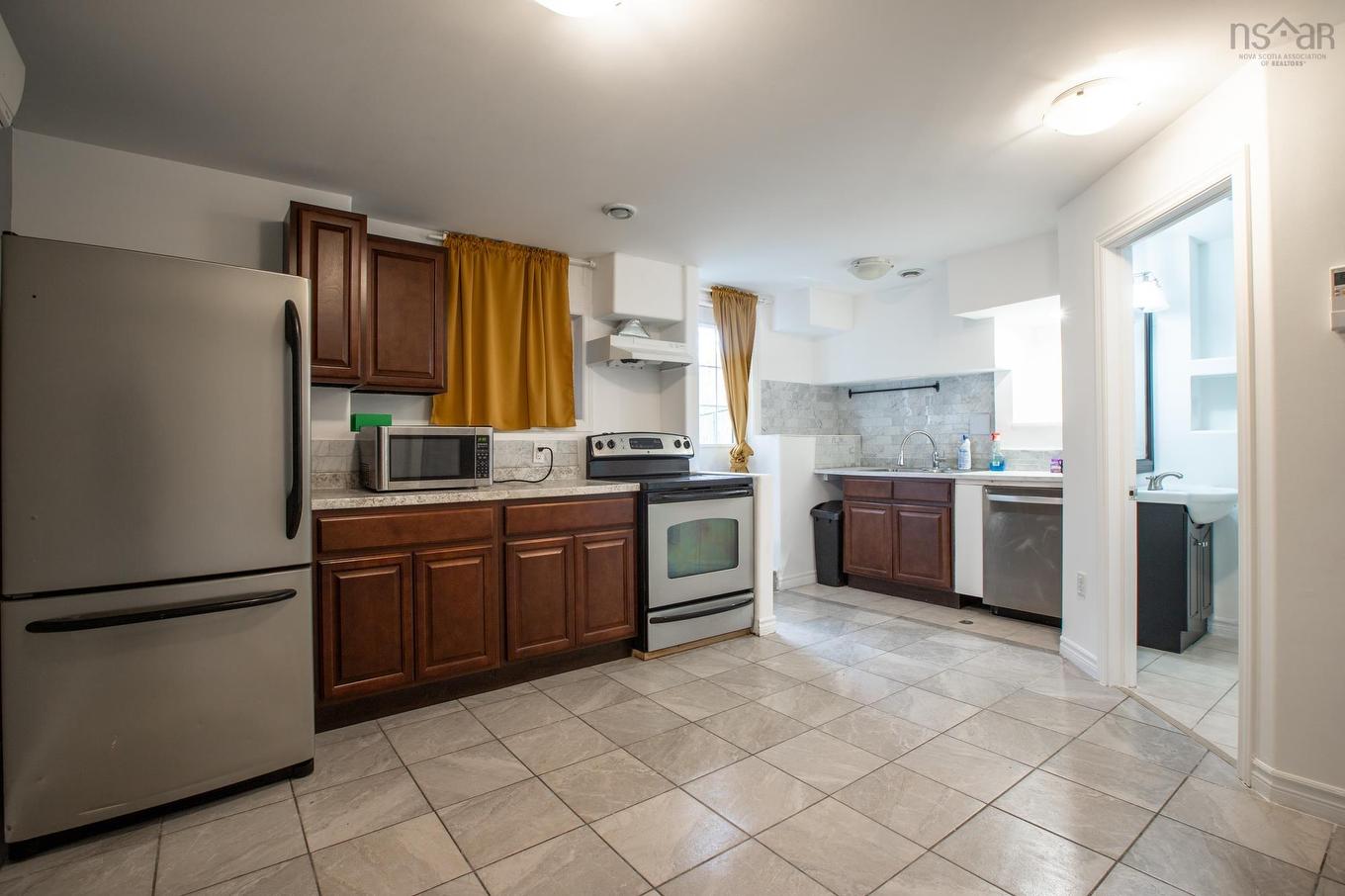 40 Roy Crescent, Bedford, NS