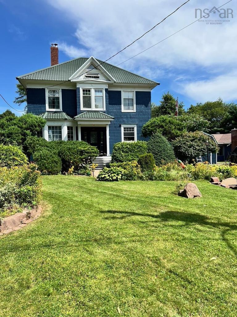 48 Rupert Street, Amherst, NS