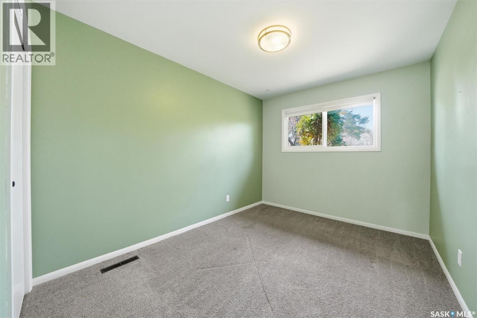 2609 Cascade Street, Saskatoon, SK - Indoor Photo Showing Other Room