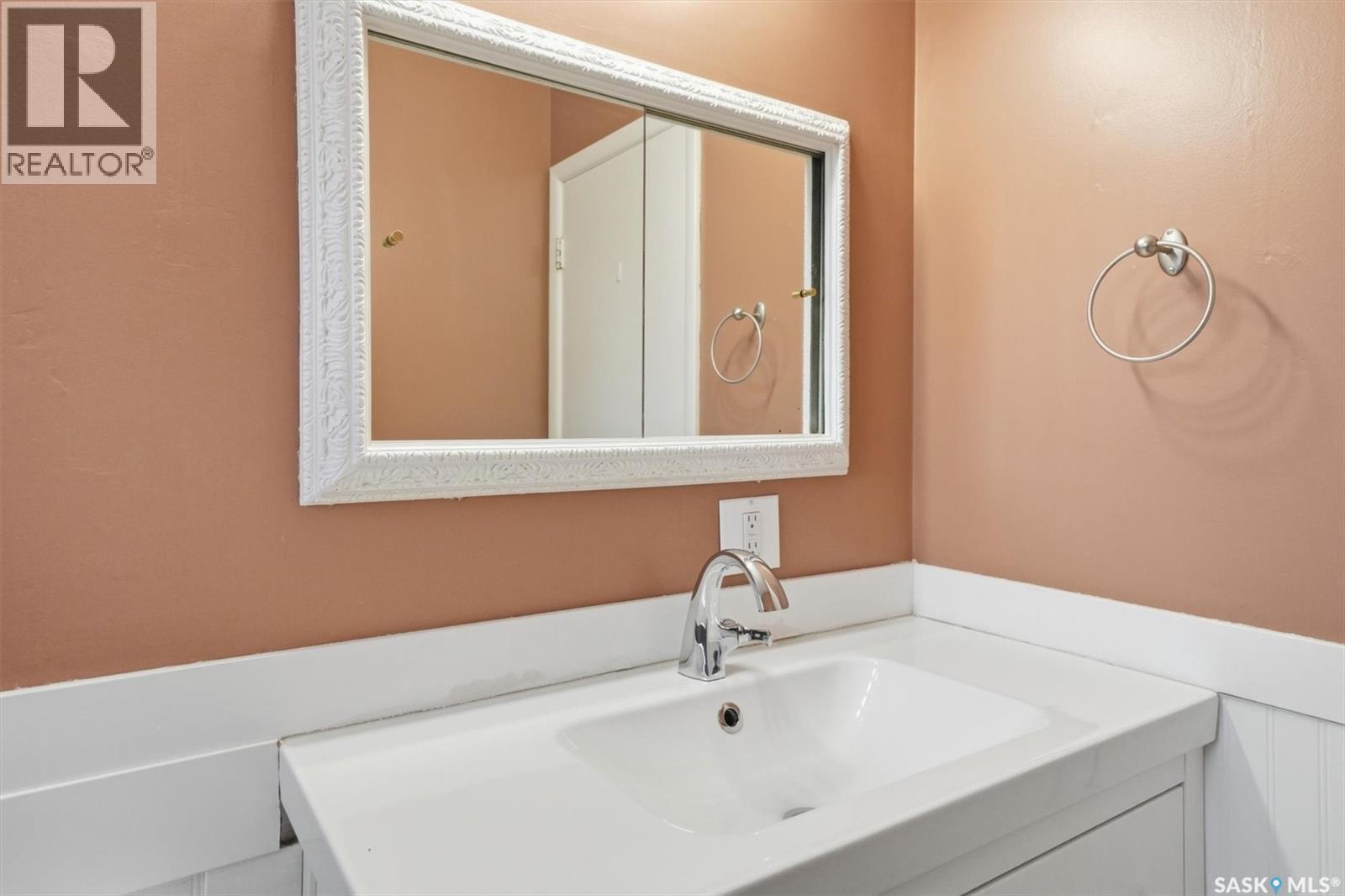 2609 Cascade Street, Saskatoon, SK - Indoor Photo Showing Bathroom