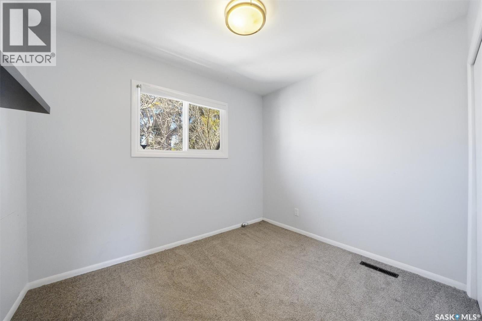 2609 Cascade Street, Saskatoon, SK - Indoor Photo Showing Other Room