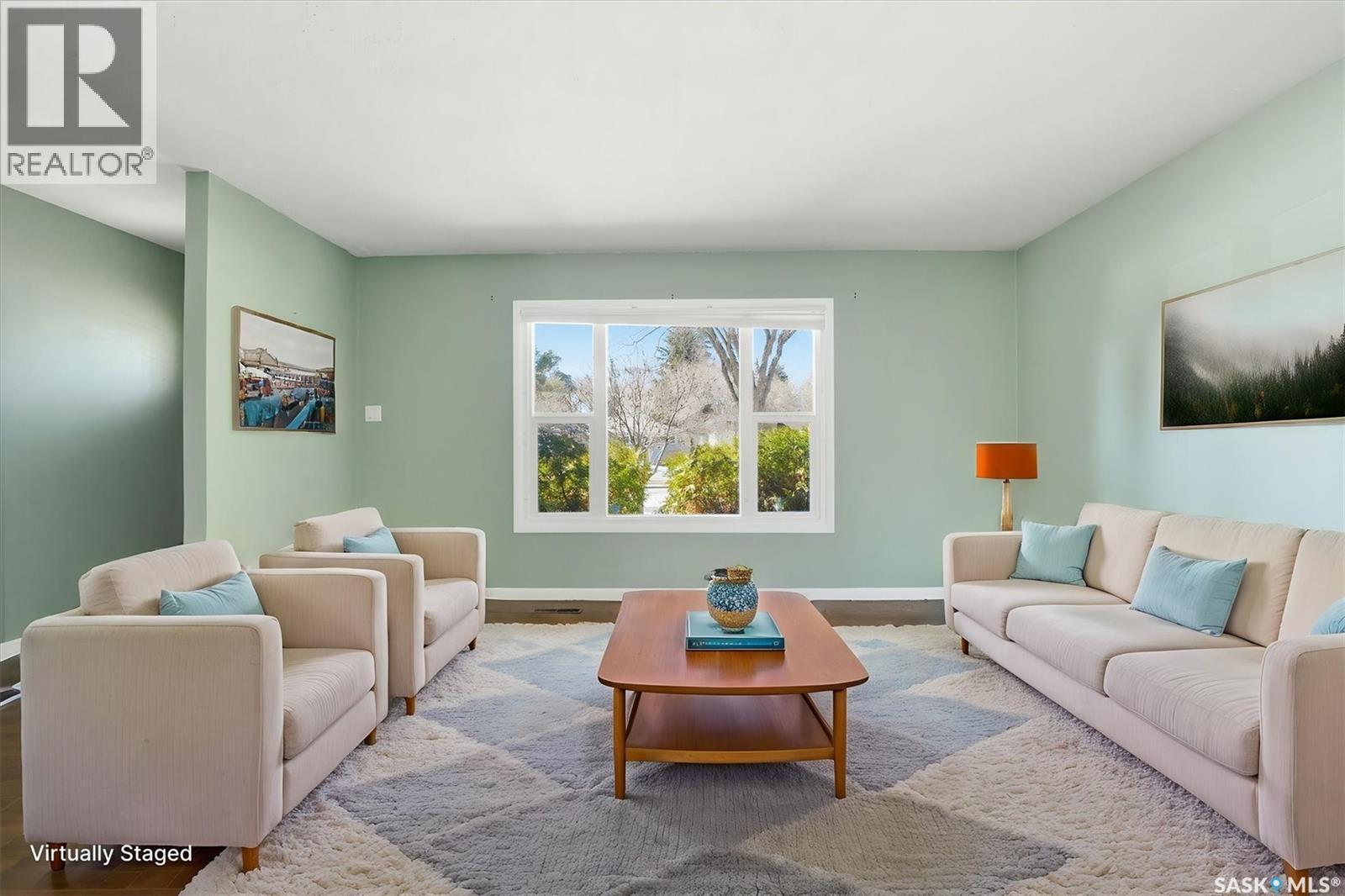 2609 Cascade Street, Saskatoon, SK - Indoor Photo Showing Living Room