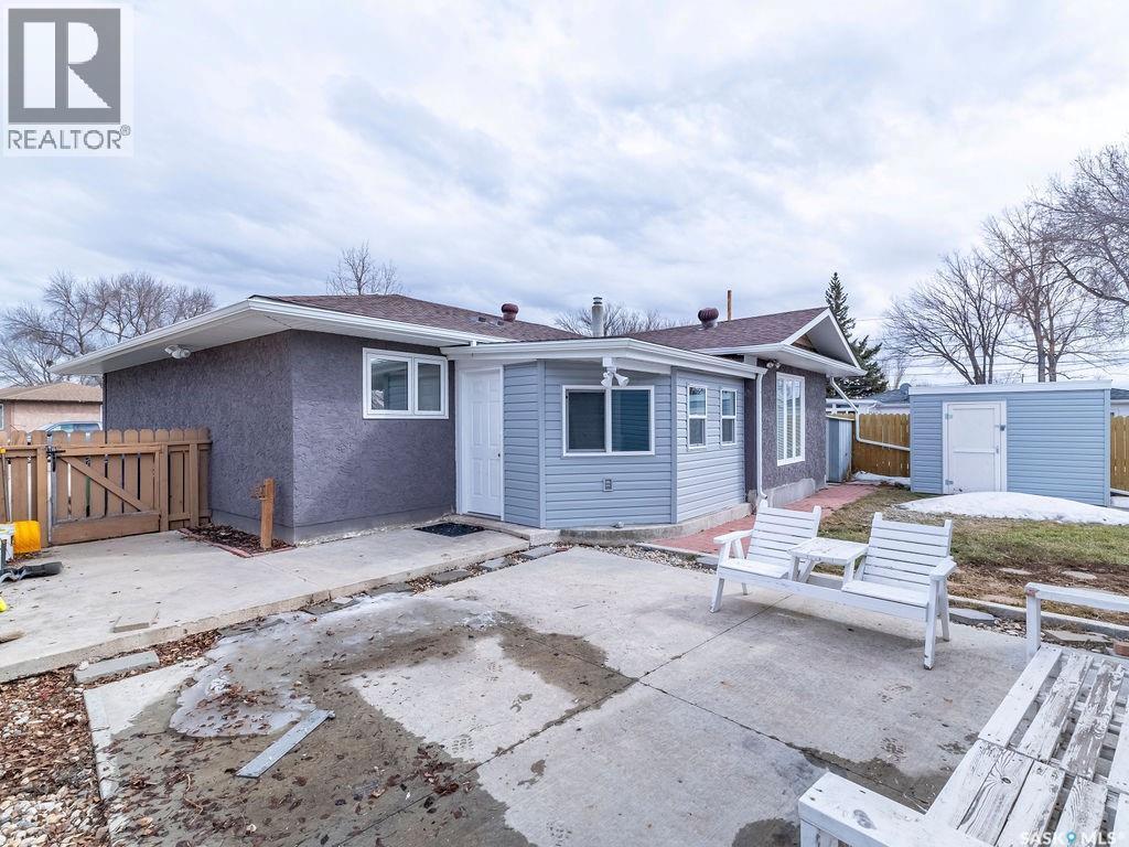 2518 Tomlinson Crescent, Saskatoon, SK - Outdoor