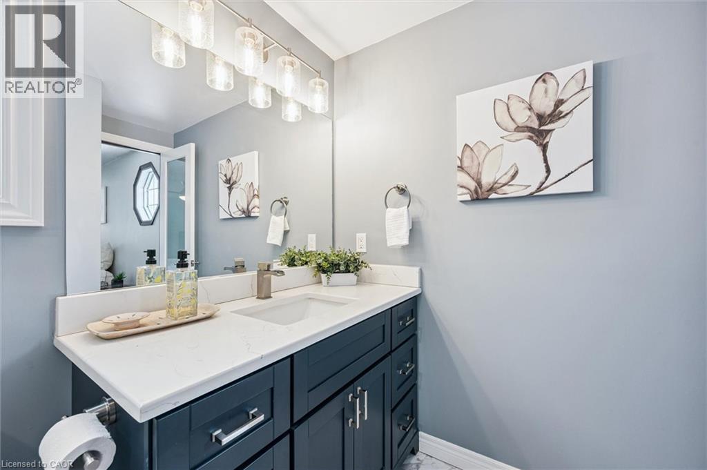39 Celia Crescent, Guelph, ON - Indoor Photo Showing Bathroom