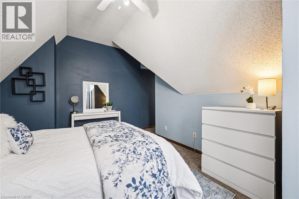 39 Celia Crescent, Guelph, ON - Indoor Photo Showing Bedroom