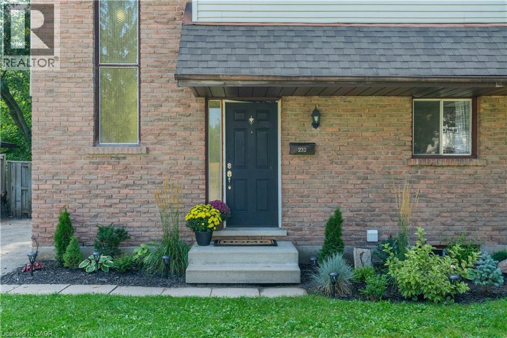232 Cedarwoods Crescent, Kitchener, ON - Outdoor