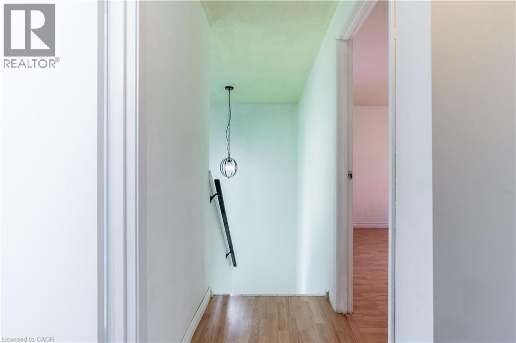 232 Cedarwoods Crescent, Kitchener, ON - Indoor Photo Showing Other Room