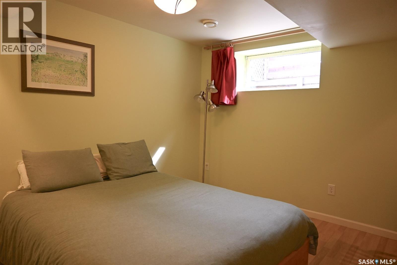 18 Rupert Drive, Saskatoon, SK - Indoor Photo Showing Bedroom