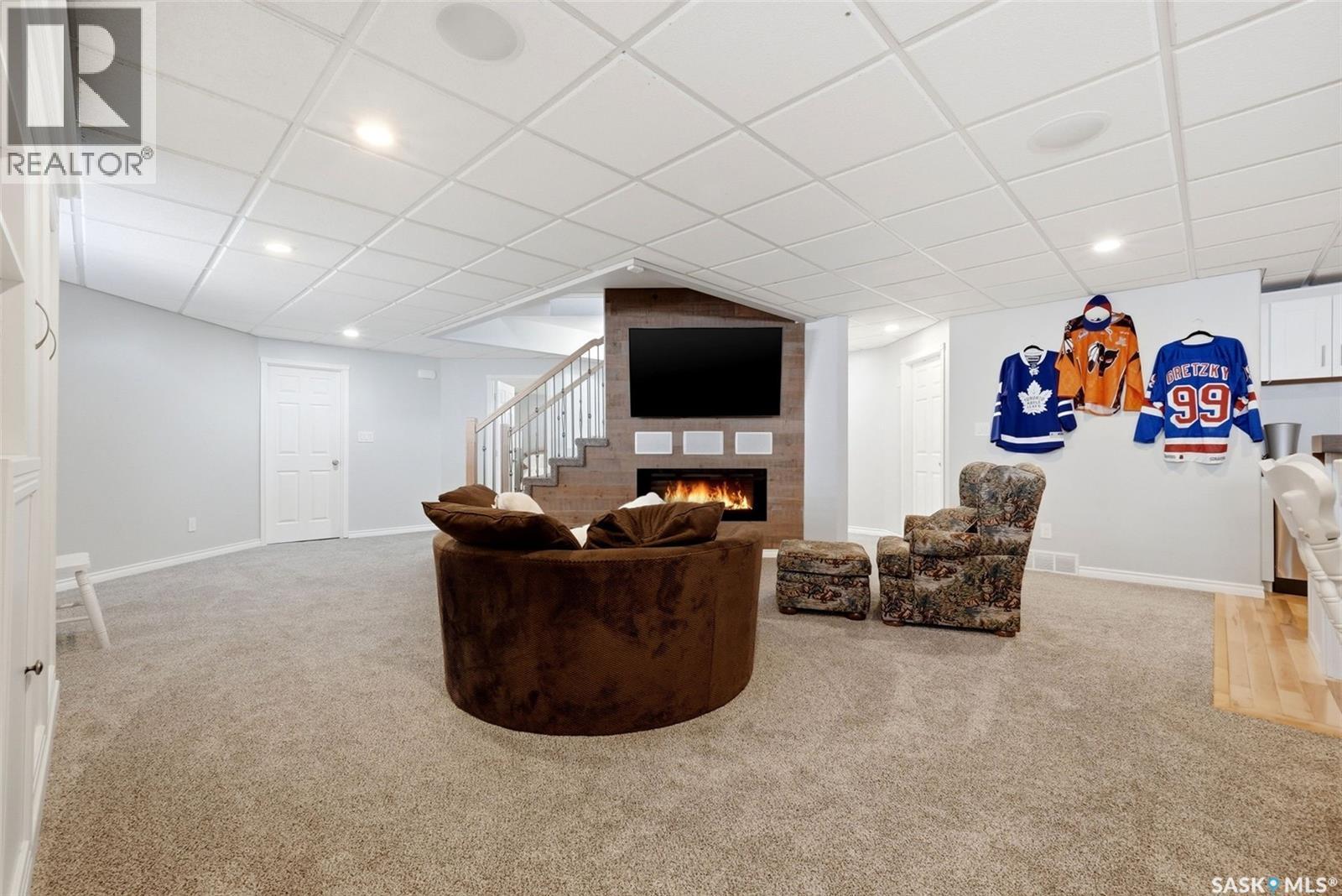 5 Corbin Bay, Grand Coulee, SK - Indoor