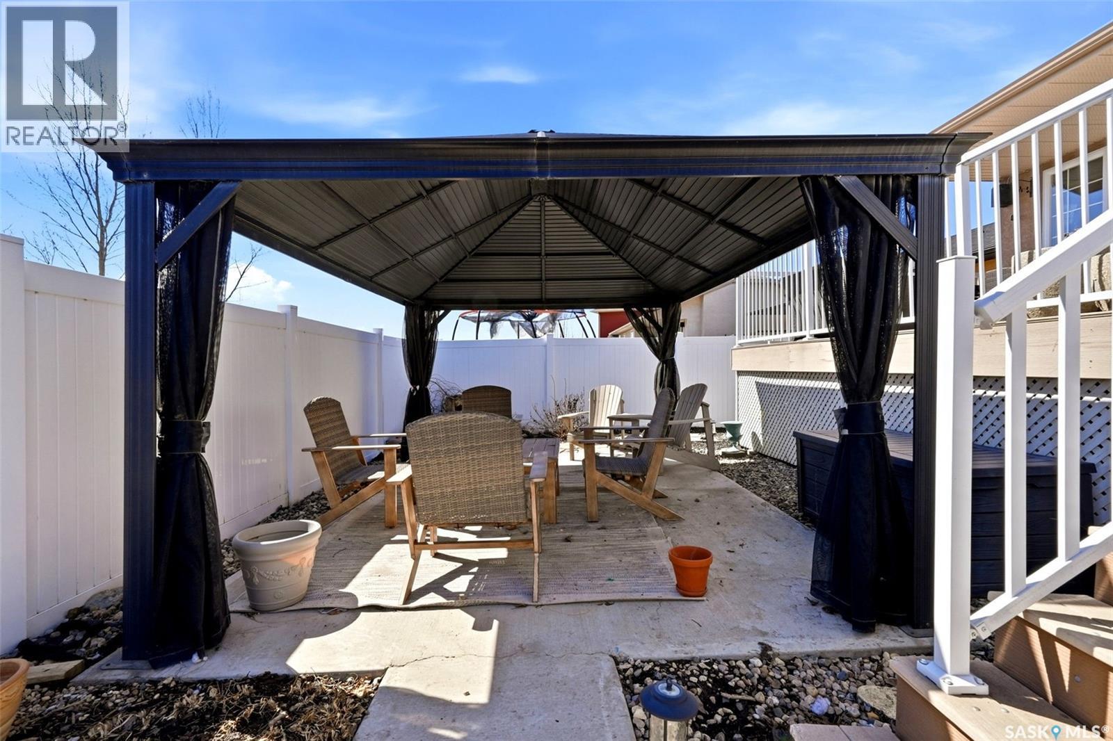5 Corbin Bay, Grand Coulee, SK - Outdoor With Deck Patio Veranda With Exterior