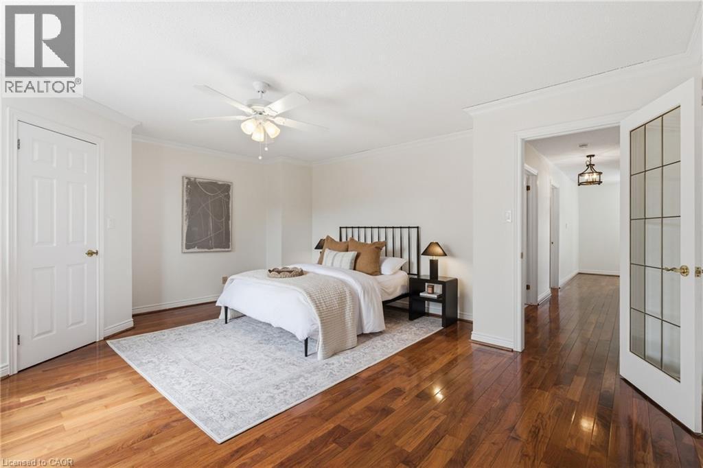 12 Sumner Crescent, Grimsby, ON - Indoor Photo Showing Bedroom