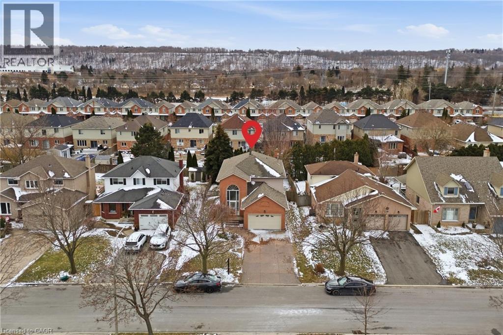 12 Sumner Crescent, Grimsby, ON - Outdoor With View