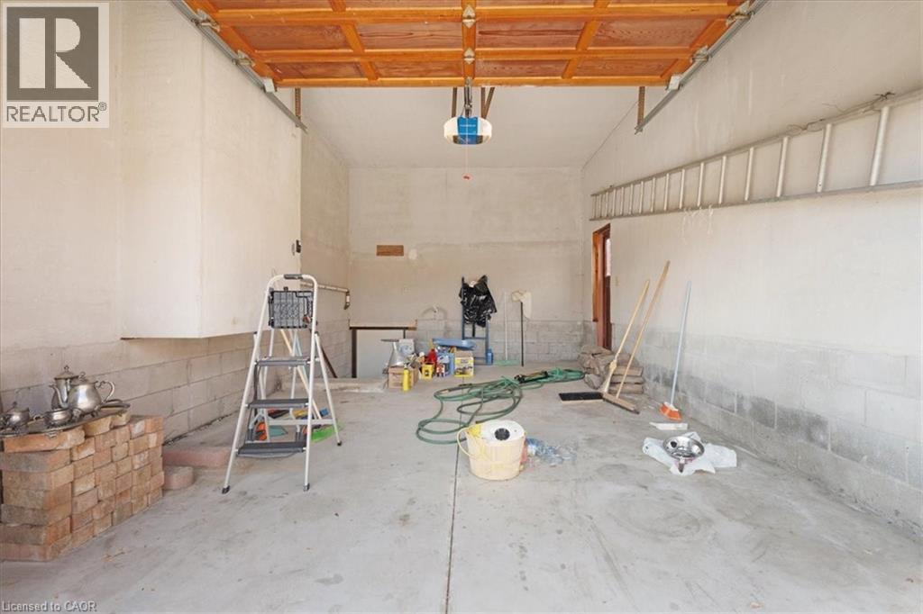 18 Marcel Place, Hamilton, ON - Indoor Photo Showing Garage