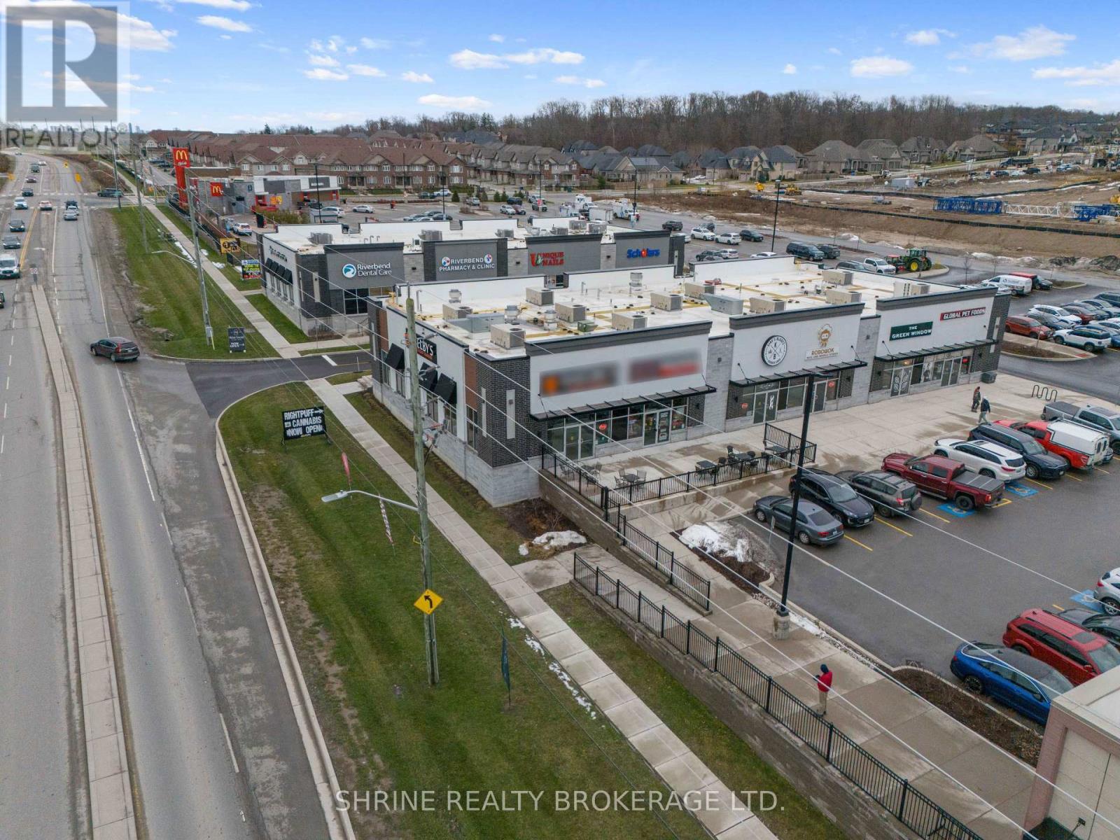 1876 Oxford Street W, London South (South B), ON