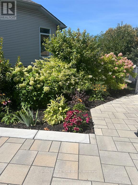 124 Macassa Circle, Ottawa, ON - Outdoor