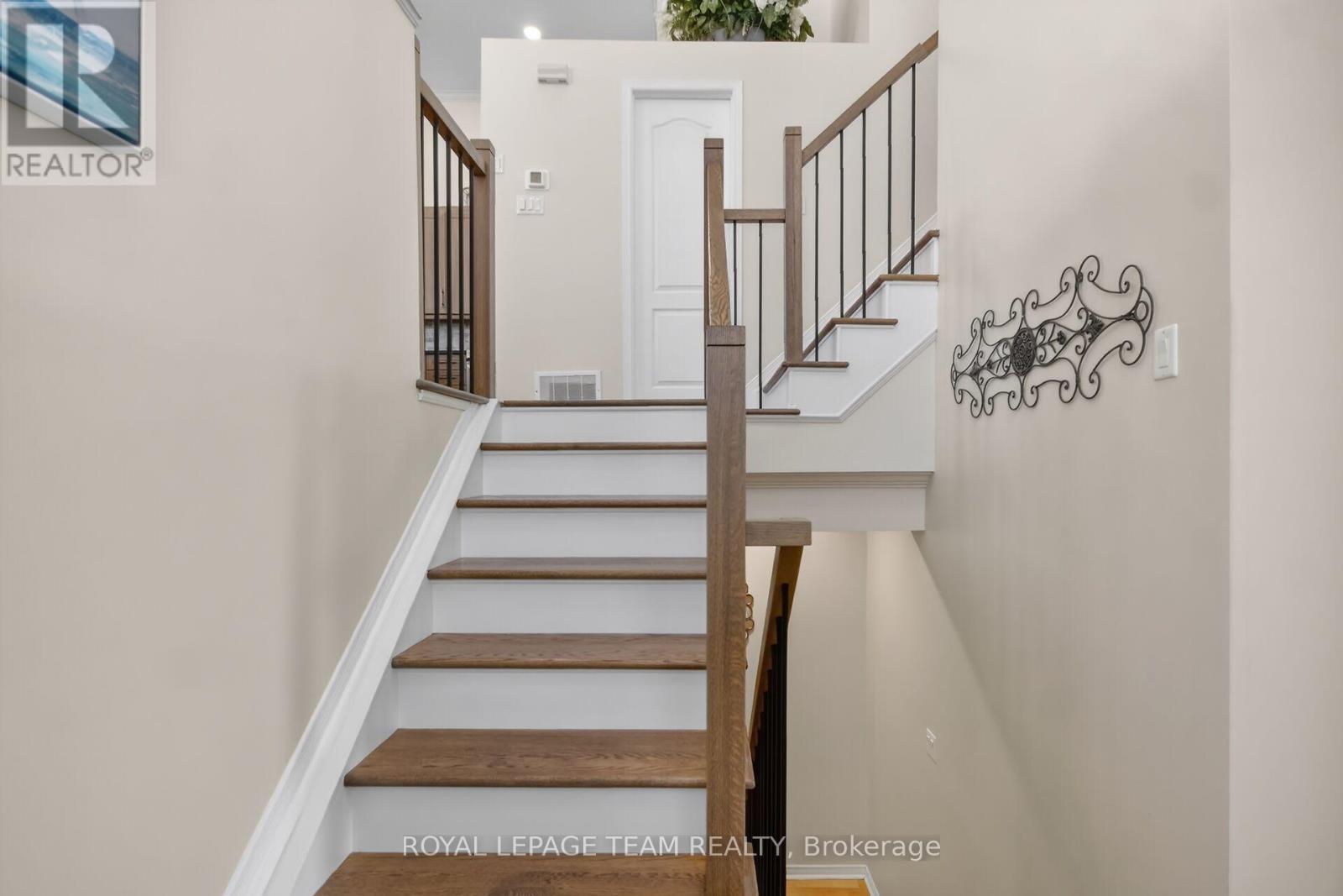 124 Macassa Circle, Ottawa, ON - Indoor Photo Showing Other Room