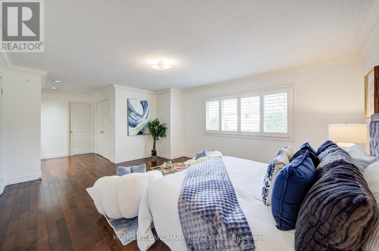 5041 Dryden Avenue, Burlington, ON - Indoor Photo Showing Bedroom