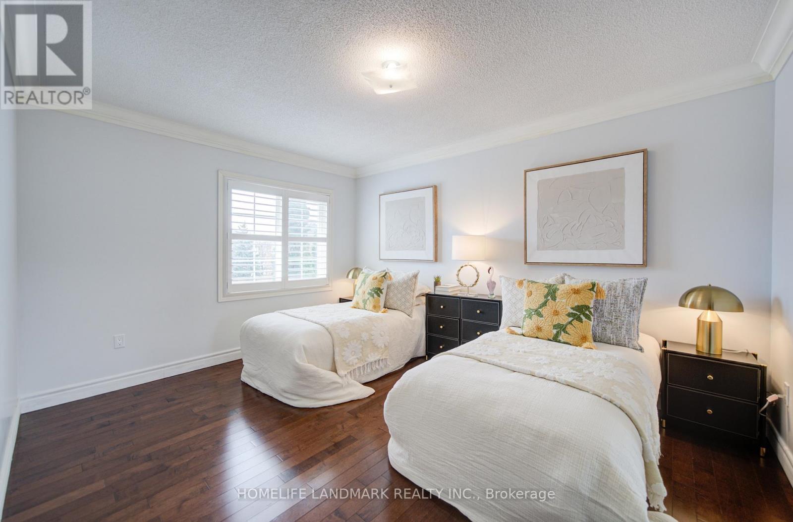5041 Dryden Avenue, Burlington, ON - Indoor Photo Showing Bedroom