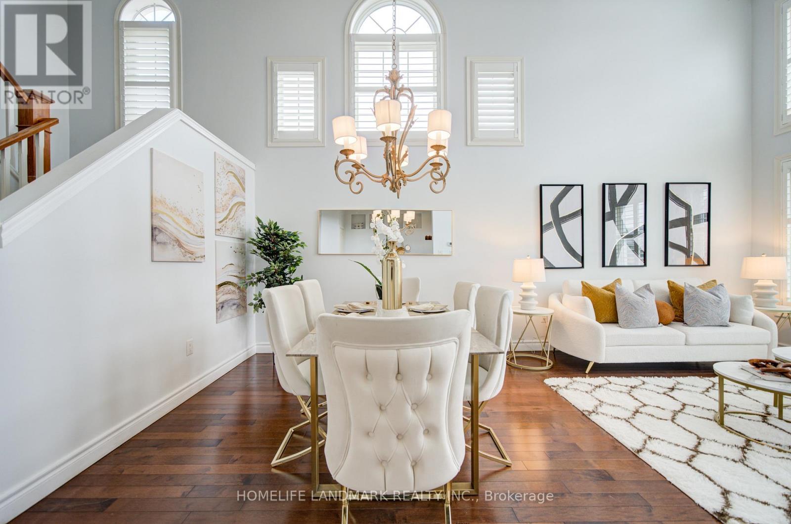 5041 Dryden Avenue, Burlington, ON - Indoor Photo Showing Dining Room