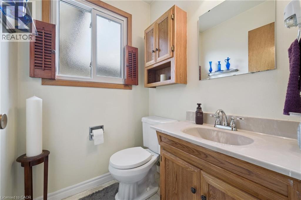 52 Tuerr Drive, Kitchener, ON - Indoor Photo Showing Bathroom