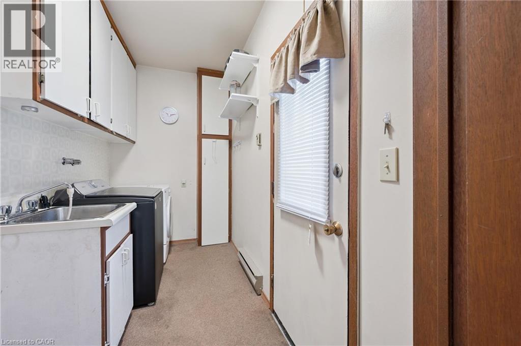 52 Tuerr Drive, Kitchener, ON - Indoor Photo Showing Laundry Room