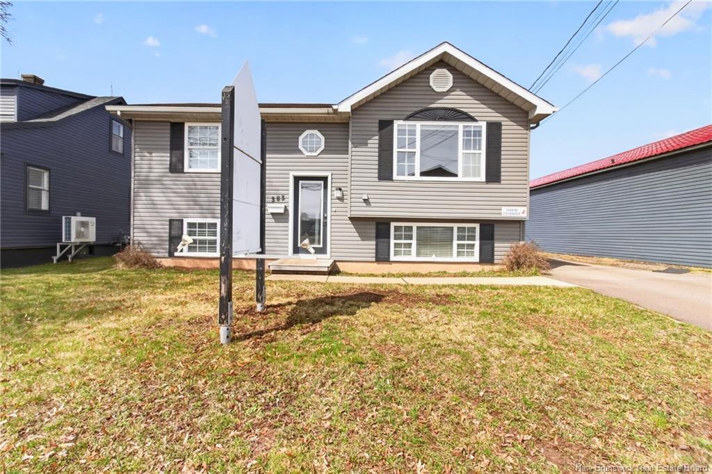 383 Champlain St, Dieppe, NB