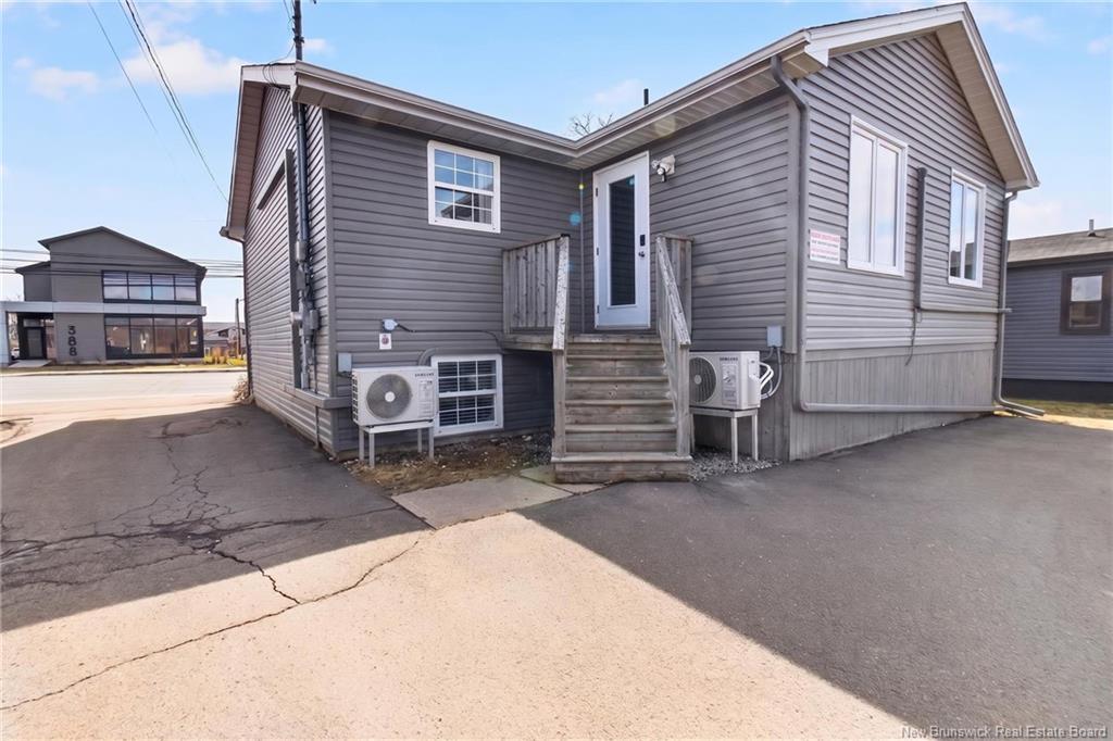 383 Champlain St, Dieppe, NB