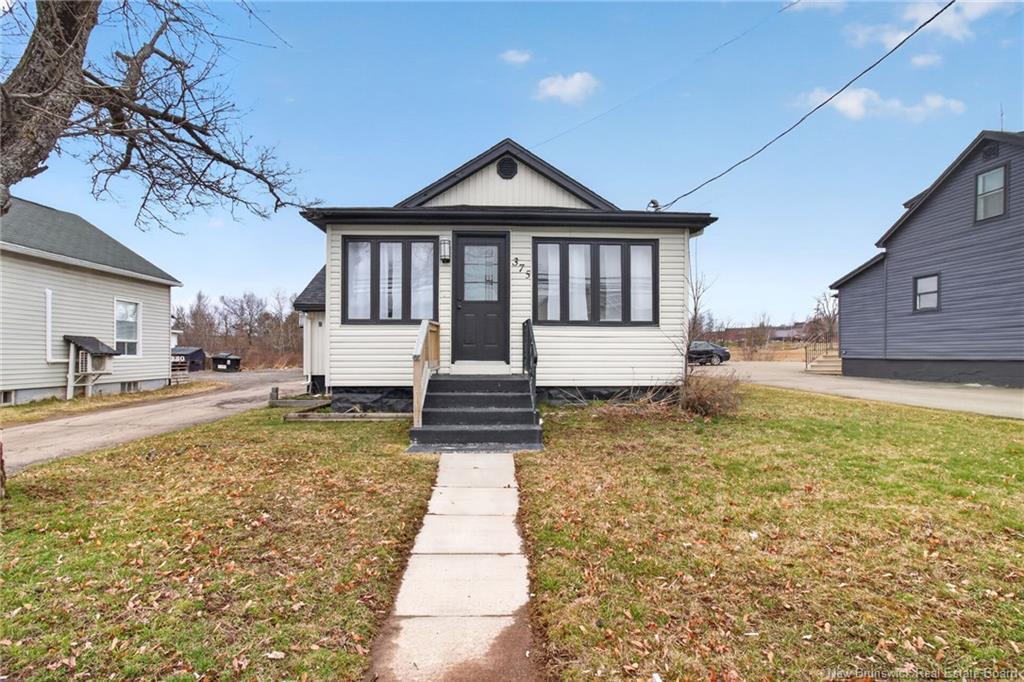 375 Champlain St, Dieppe, NB