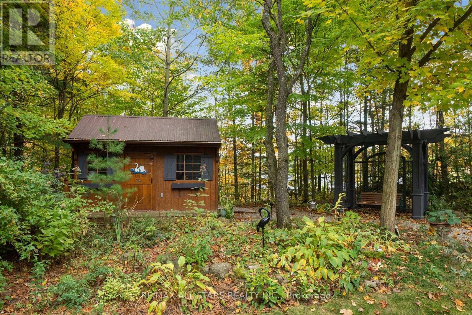 29 Robert Boulevard, Springwater, ON - Outdoor
