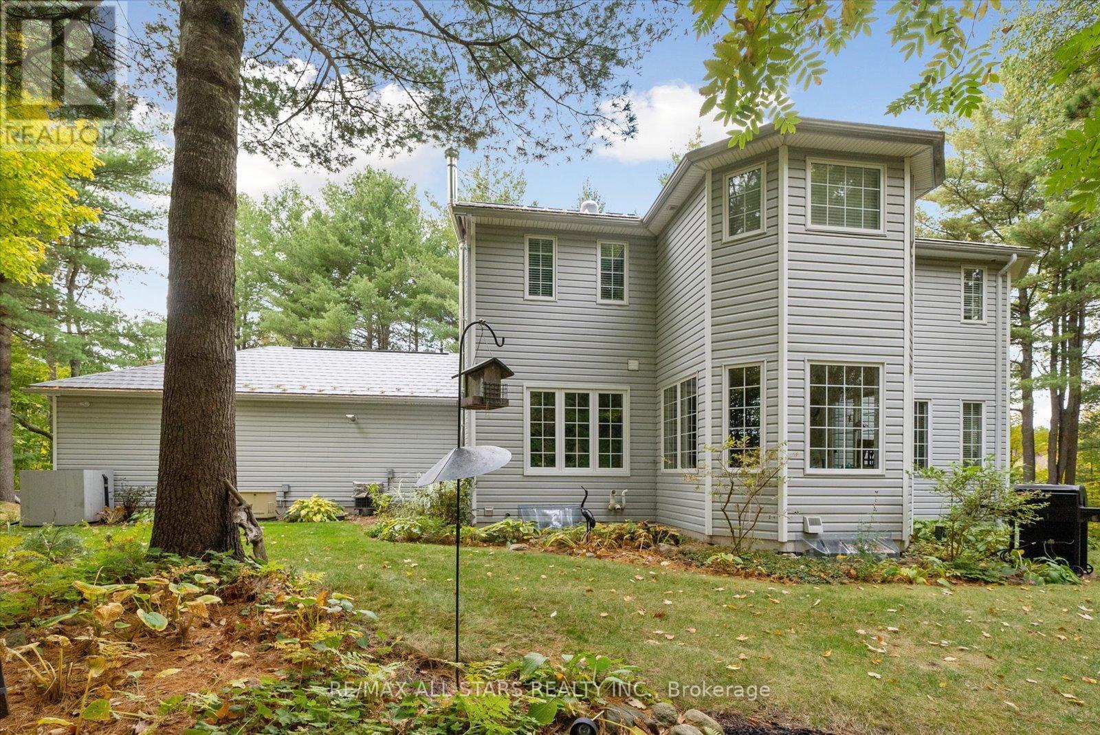 29 Robert Boulevard, Springwater, ON - Outdoor