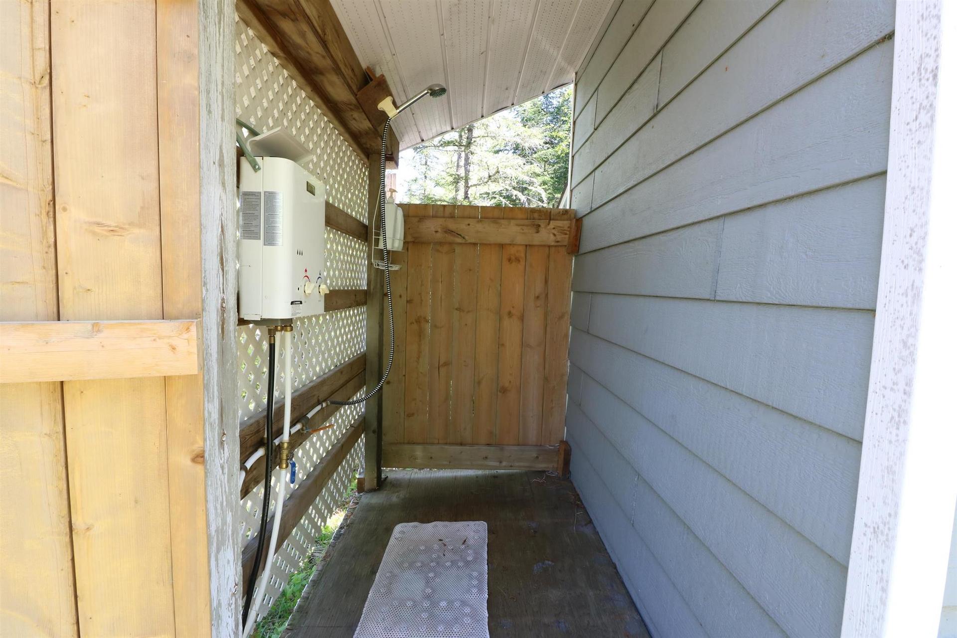 Cl4111 Winnipeg River, Kenora, ON - Outdoor With Exterior
