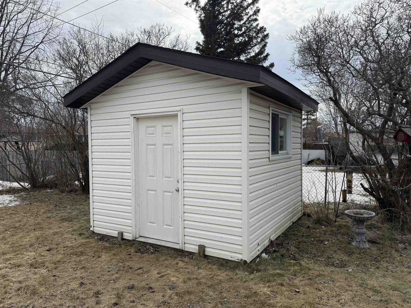 2214 Arthur St E, Thunder Bay, ON