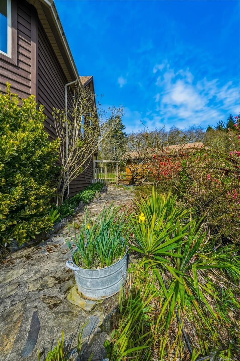 8750 West Coast Rd, Sooke, BC