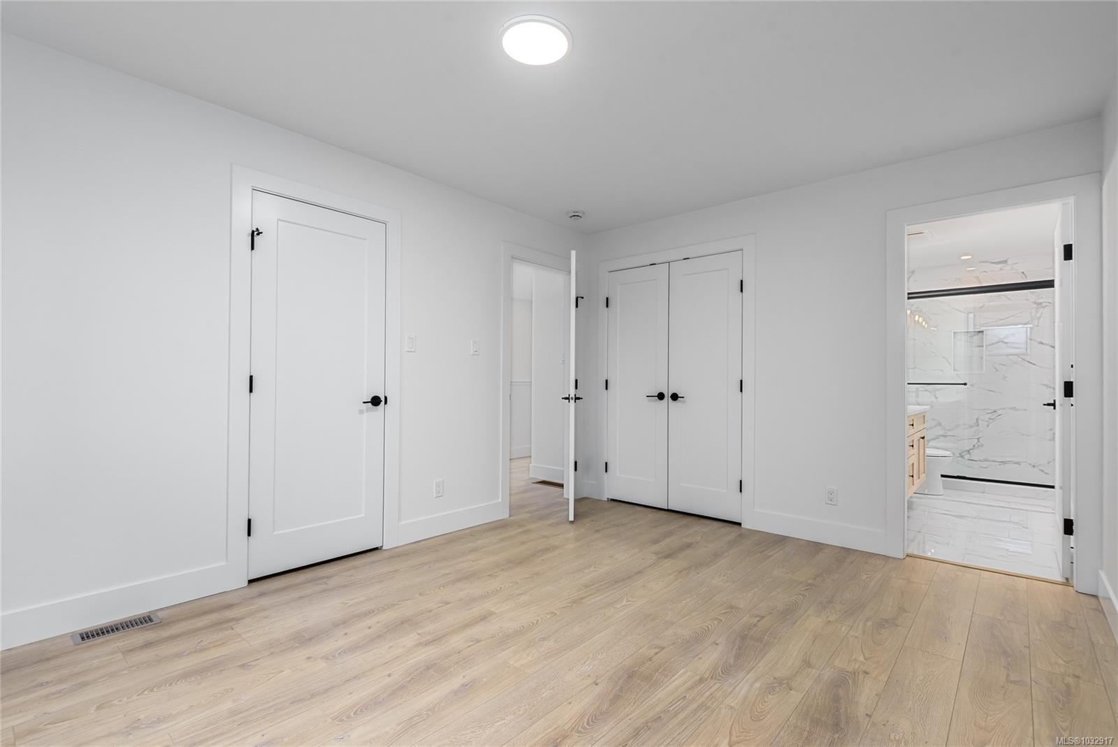 A-1044 Lazo Rd, Comox, BC - Indoor Photo Showing Other Room