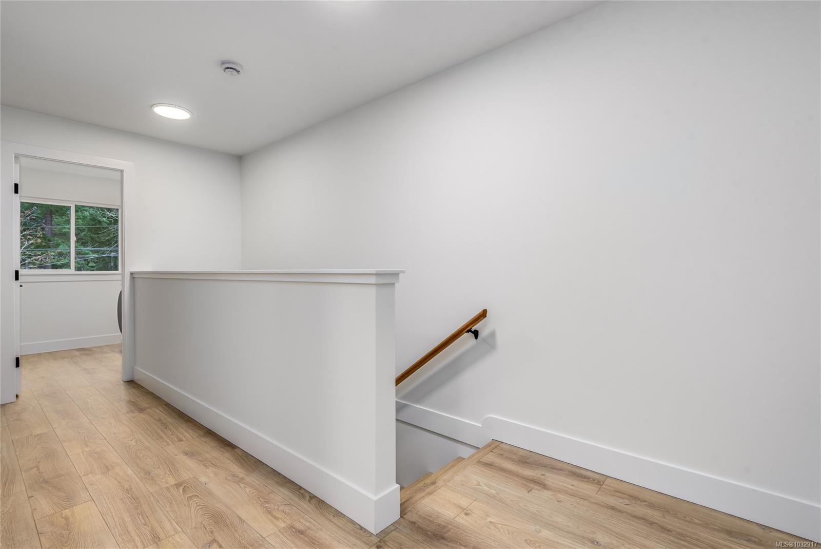 A-1044 Lazo Rd, Comox, BC - Indoor Photo Showing Other Room