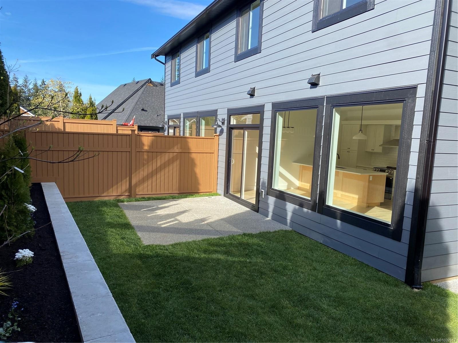 A-1044 Lazo Rd, Comox, BC - Outdoor With Exterior