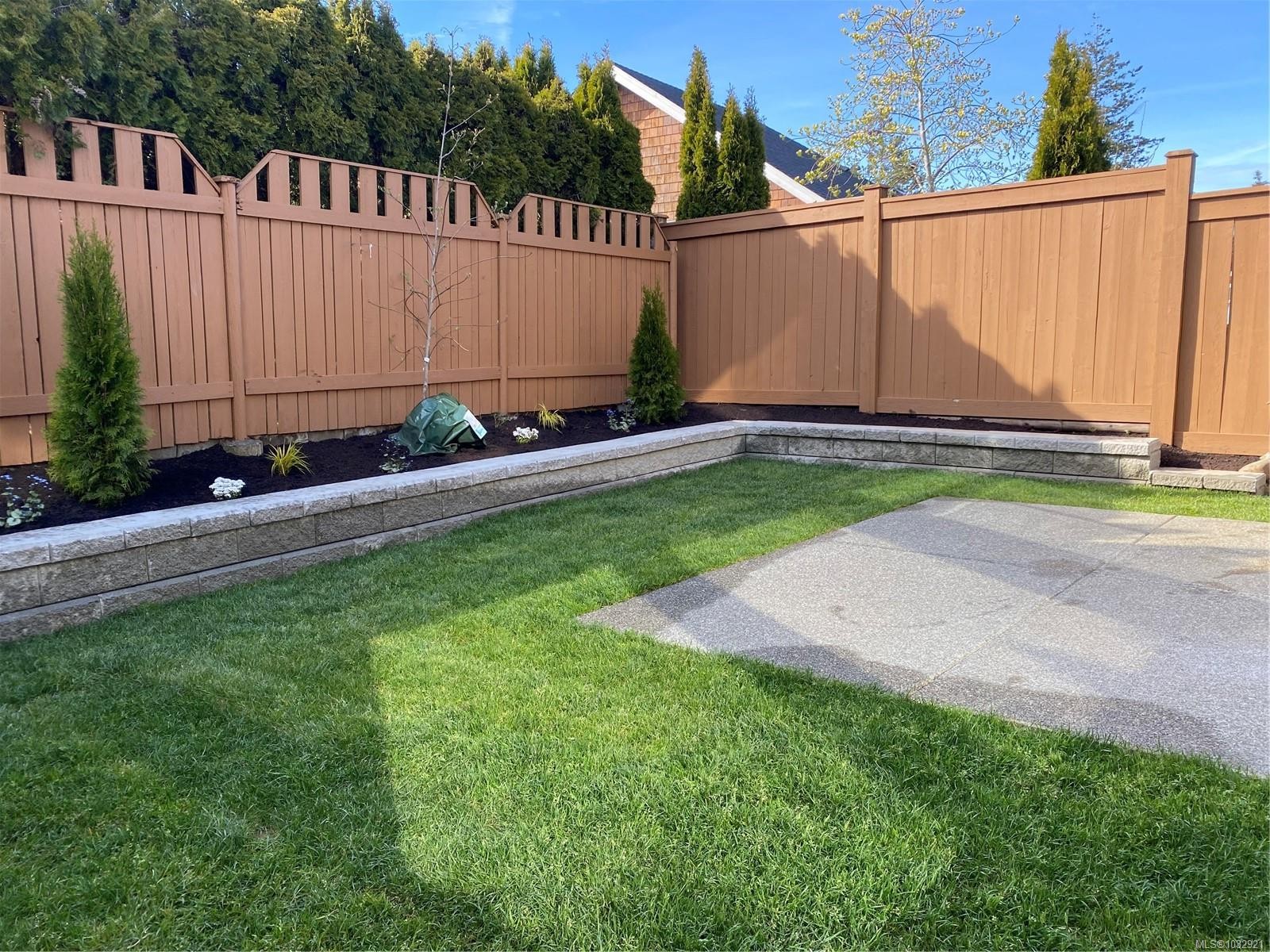 B-1044 Lazo Rd, Comox, BC - Outdoor